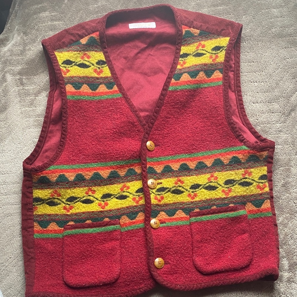 United Colors Of Benetton Burgundy Knit Vest with Multicolor Accent